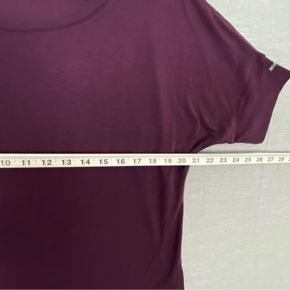 Columbia Purple T Shirt Sz Large Banded Cuffs - Picture 6 of 7